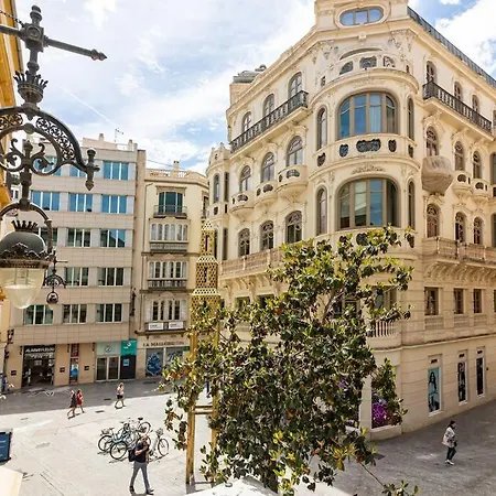 Felix Saenz Apartments! Apartment *