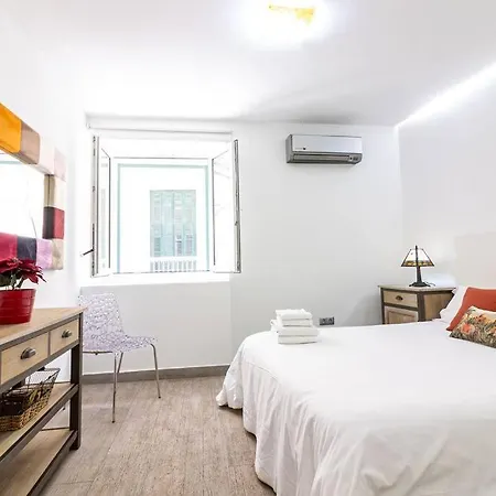 Felix Saenz Apartments! Malaga