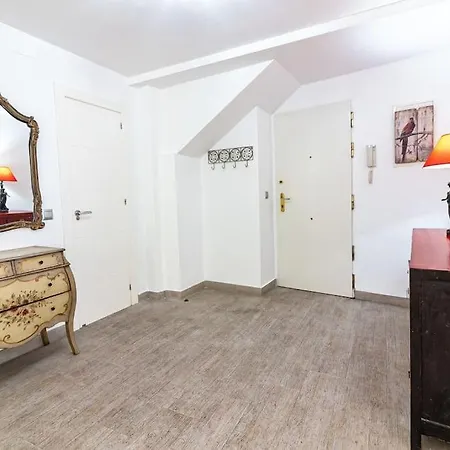 Felix Saenz Apartments! * Malaga