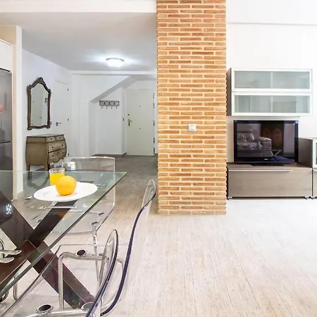 Felix Saenz Apartments! Malaga