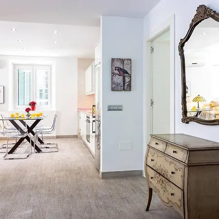 Felix Saenz Apartments! *